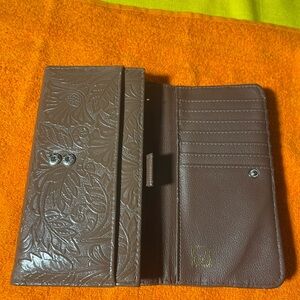 Women’s Chocolate brown Stone Mountain wallet